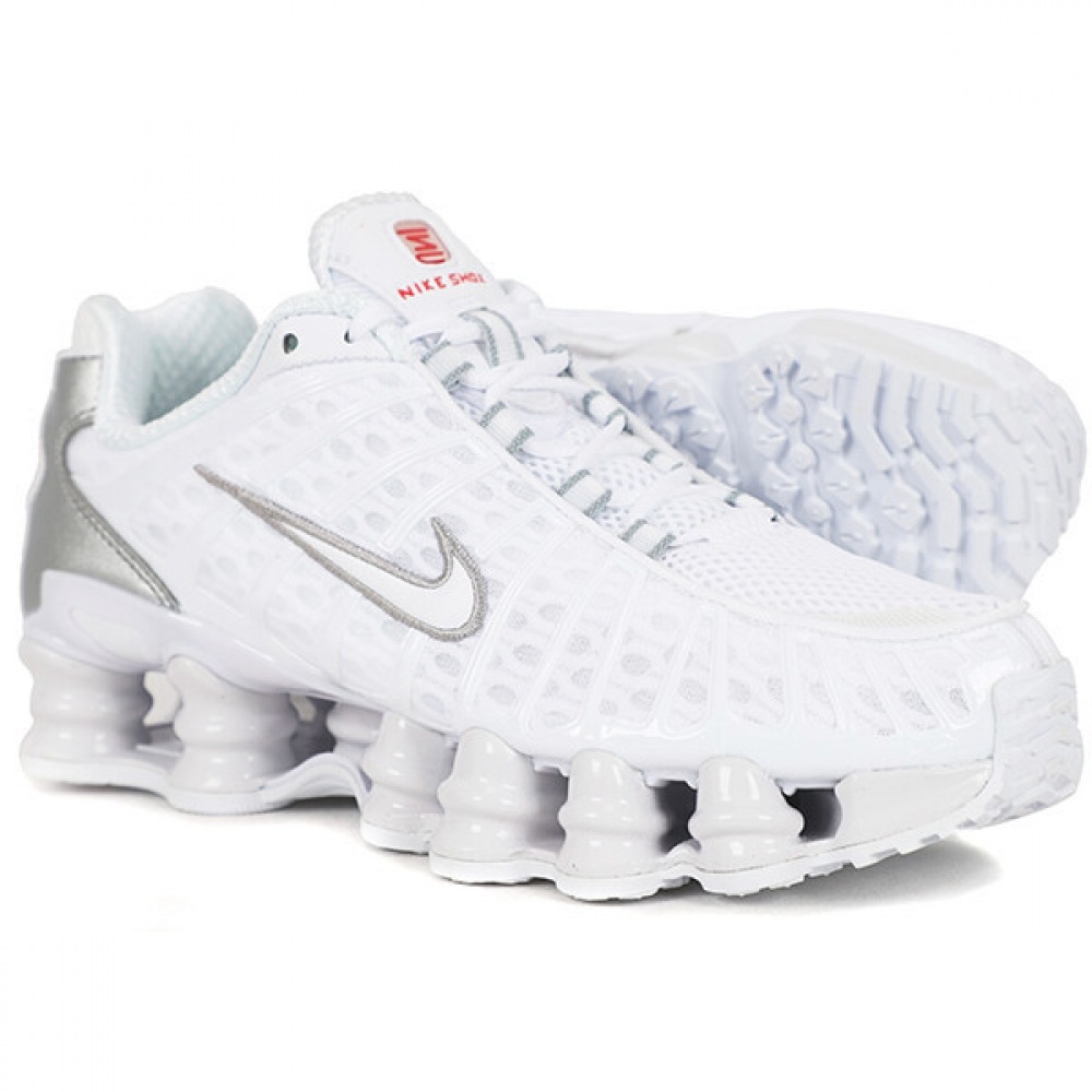 ナイキ シャクス TL