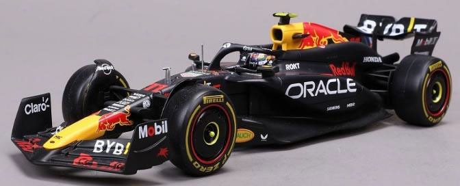 ブラゴ 1/24 オラクル レッドブル レーシング RB20 2024 No11 ドライバー付 クリアケース【BUR28056P】 ミニカー BUR28056P レッドブル 2024 No11 ドライ