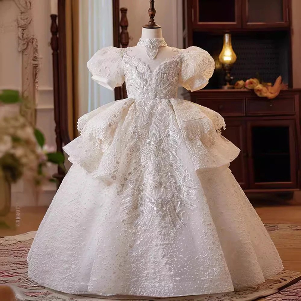 女の子のドレス2025スプリングパフスリーブトレンディな大型尾の子供の誕生日プリンセスドレス
