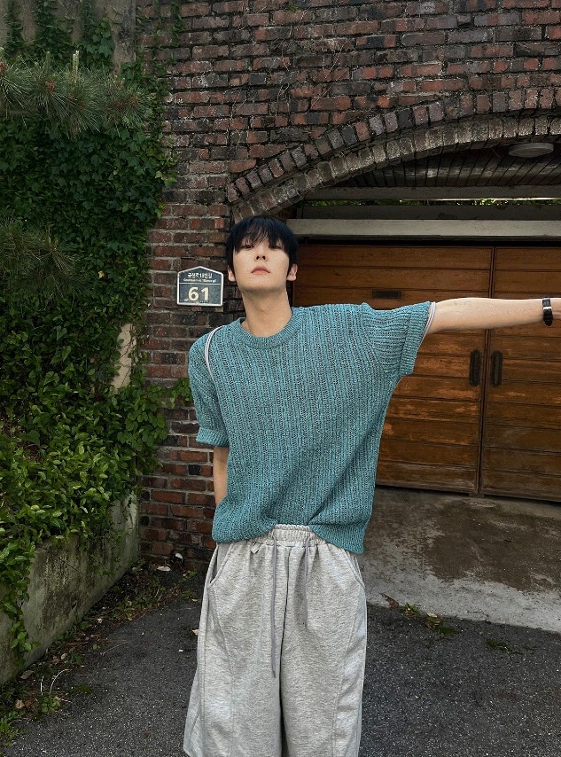 [COSYHARU公式]Fascale Buccle Scarlet Round Knitwear