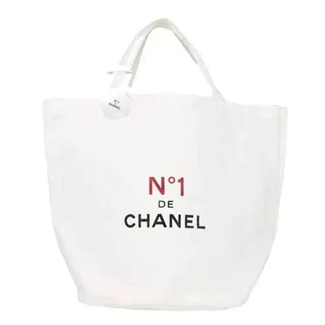 Qoo10] CHANEL コスメ ノベルティ海外限定商品!! コス : バッグ
