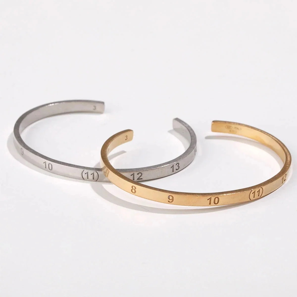 MAISON MARGIELA メゾンマルジェラ 11 バングル SI8UY0002 SV0129 メンズ ナンバリング カフ ブレスレット アクセサリー si