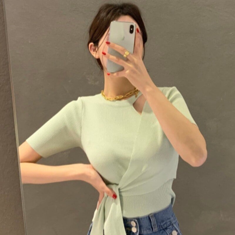 ニットソー カットソー 半袖 サイド ネックスリット サイドリボン リブニット 薄手 かわいい 大人可愛い きれいめ シンプル カジュアル 春 夏 デート お出かけ 学生 韓国 モテ 白