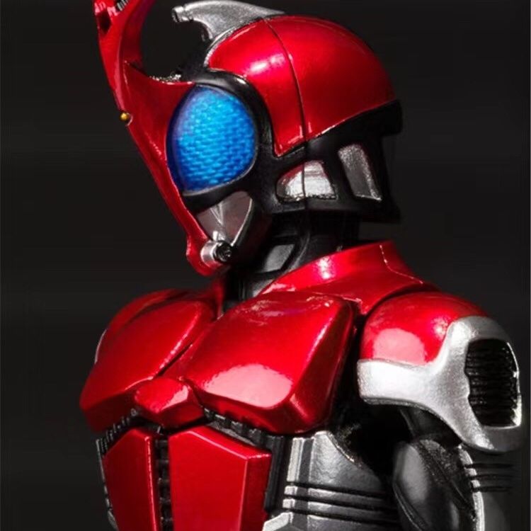 仮面ライダーカブト甲斗王騎士形態天道総司真骨彫超可動フィギュア