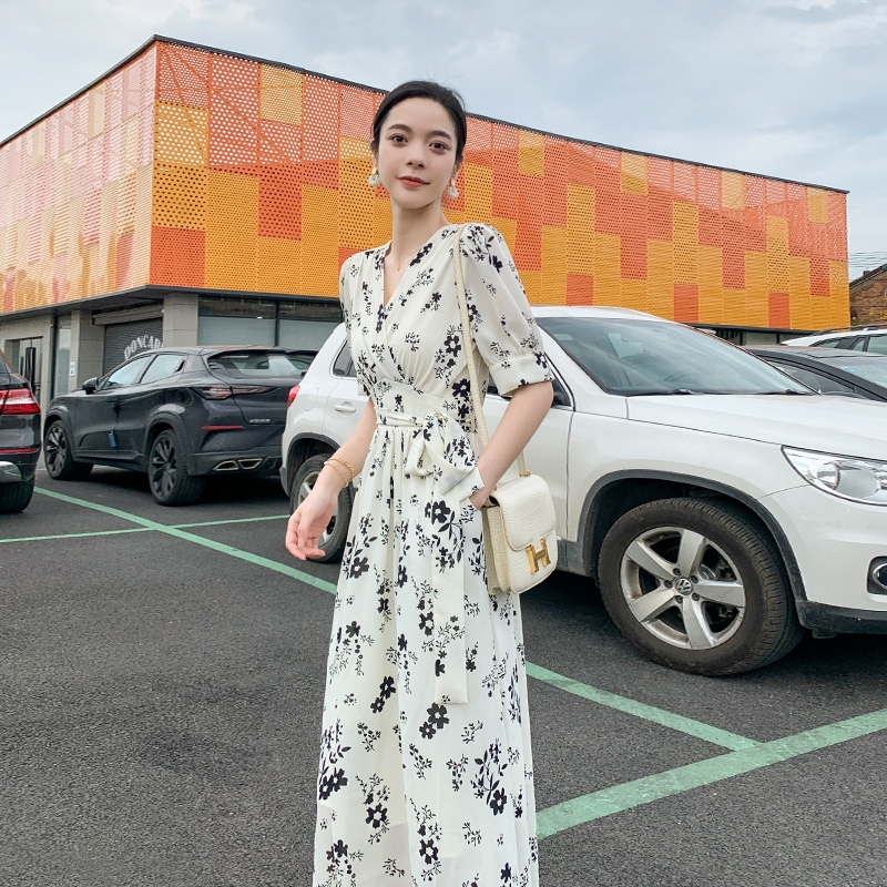 レディース ワンピース フレア ミモレ 半袖 Vネック 襟なし リボン ベルト ウエストマーク かわいい 大人可愛い きれいめ シンプル 上品 おしゃれ こなれ感 ガーリー 浴衣風 キュート