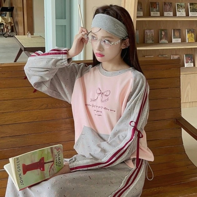 24 トップス 長袖 かわいいラウンドネック Tシャツ レディース 韓国風 ルーズストレート ゆったり 無地 カジュアル おしゃれサイズ シルエットファッション系シャツ衣装お出かけ