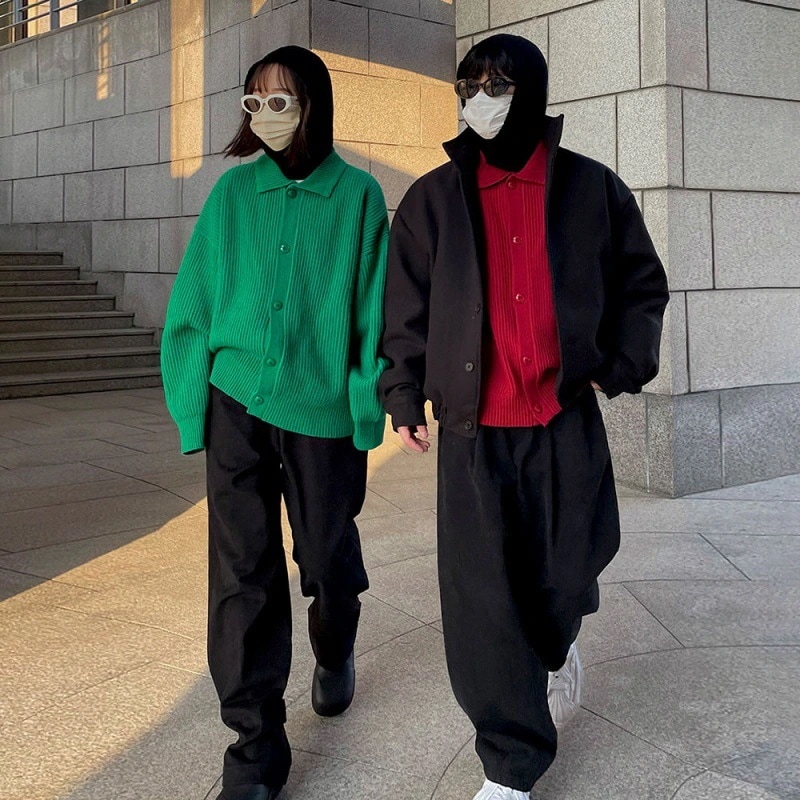 風を厚くジャンパーメンズ秋と冬の暖かいジャケットの韓国語バージョンの緩いラペルニットカーディガンカップル