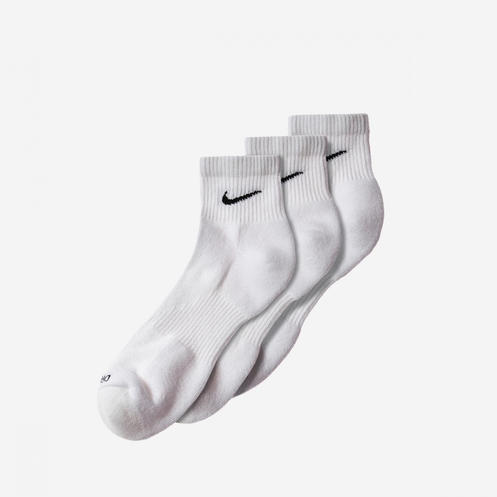 ナイキ エブリデイ プラス クッション トレーニング アンクル ソックス（3足）SX6890-100