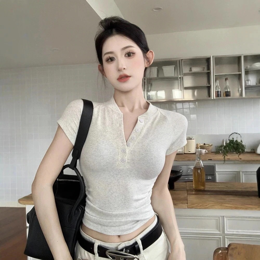 26 tシャツ 半袖 レディース ボタン半開き襟半袖Tシャツ女性修身プリーツショート丈プルオーバー 韓国 トップス ティーシャツ ロンt
