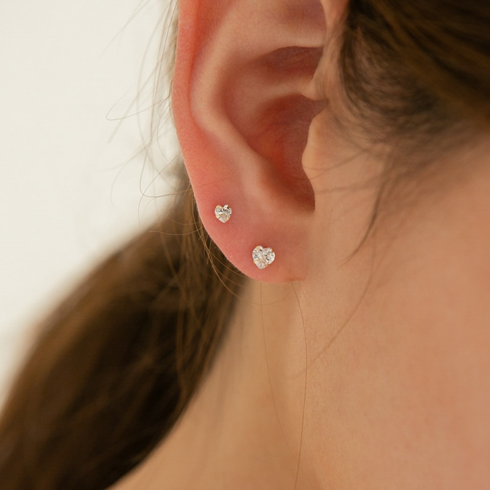 LUNNE 14k ハートキュービックピアス 14k ゴールド #ES03