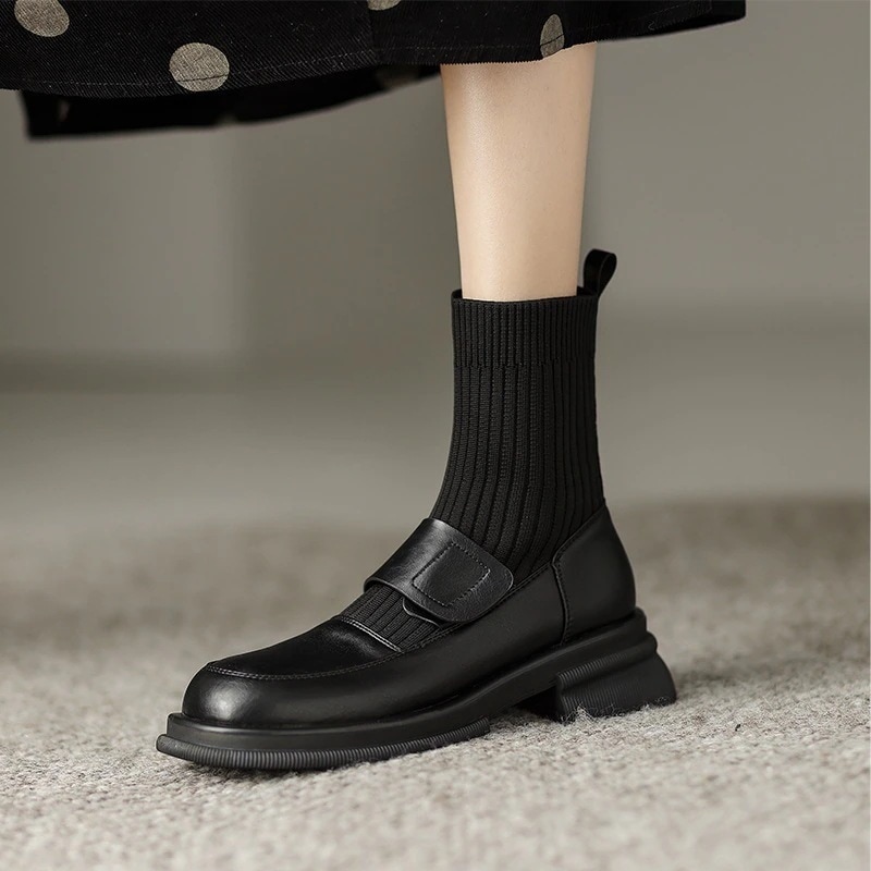ショートブーツ スクエア靴 スタイルアップ！女性のニットアンクルブーツスキニーソックスブーツ弾性シングルブーツ 日系 キャンパス風 おしゃれ 新作 秋