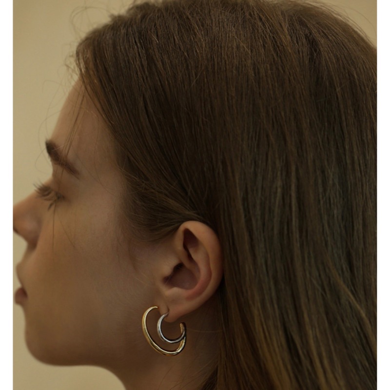 【返品?交換対象商品】 韓国公式ブランド (청하 イヤリング E010 earring layered two-tone