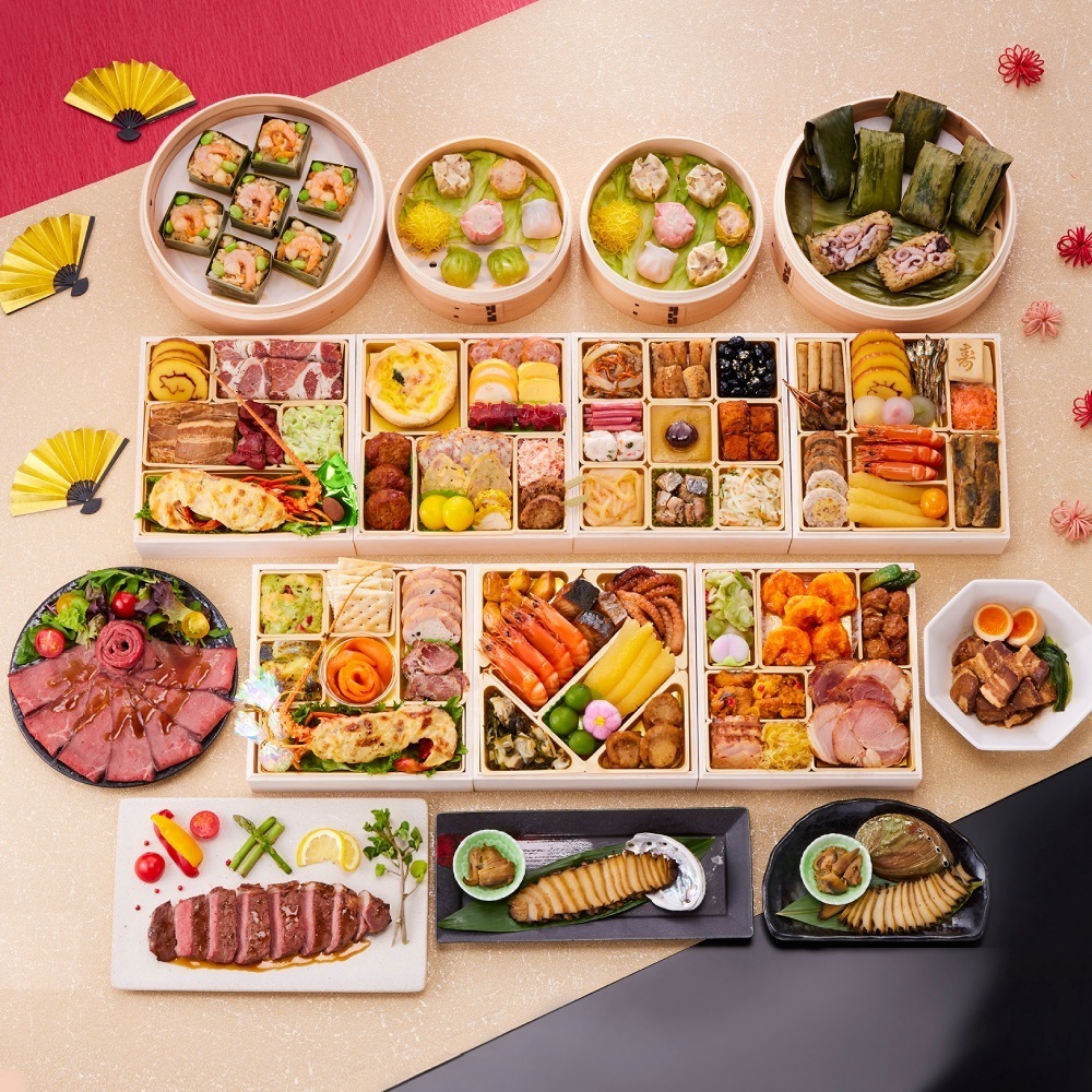 おせち 早割 予約 おせち料理 板前魂の七段重 和洋中華風 七段重 7人前 77品目 伊勢海老 鮑 海鮮おこわ ローストビーフ ステーキ 豚角煮 焼売 餃子 付き 御節 送料無料 2025 2026