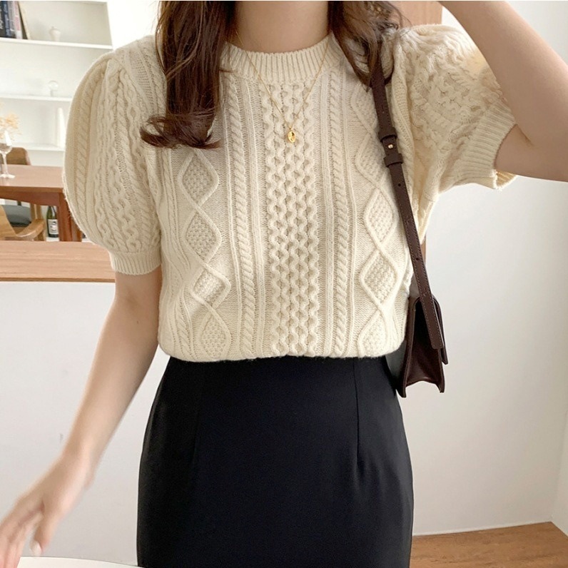 半袖ニット ニット ショート丈 ラウンドネック ケーブル編み 半袖 韓国 レディース オルチャン 白 ホワイト ケーブルニット パフスリーブ かわいい 可愛い キュート セーター 短丈