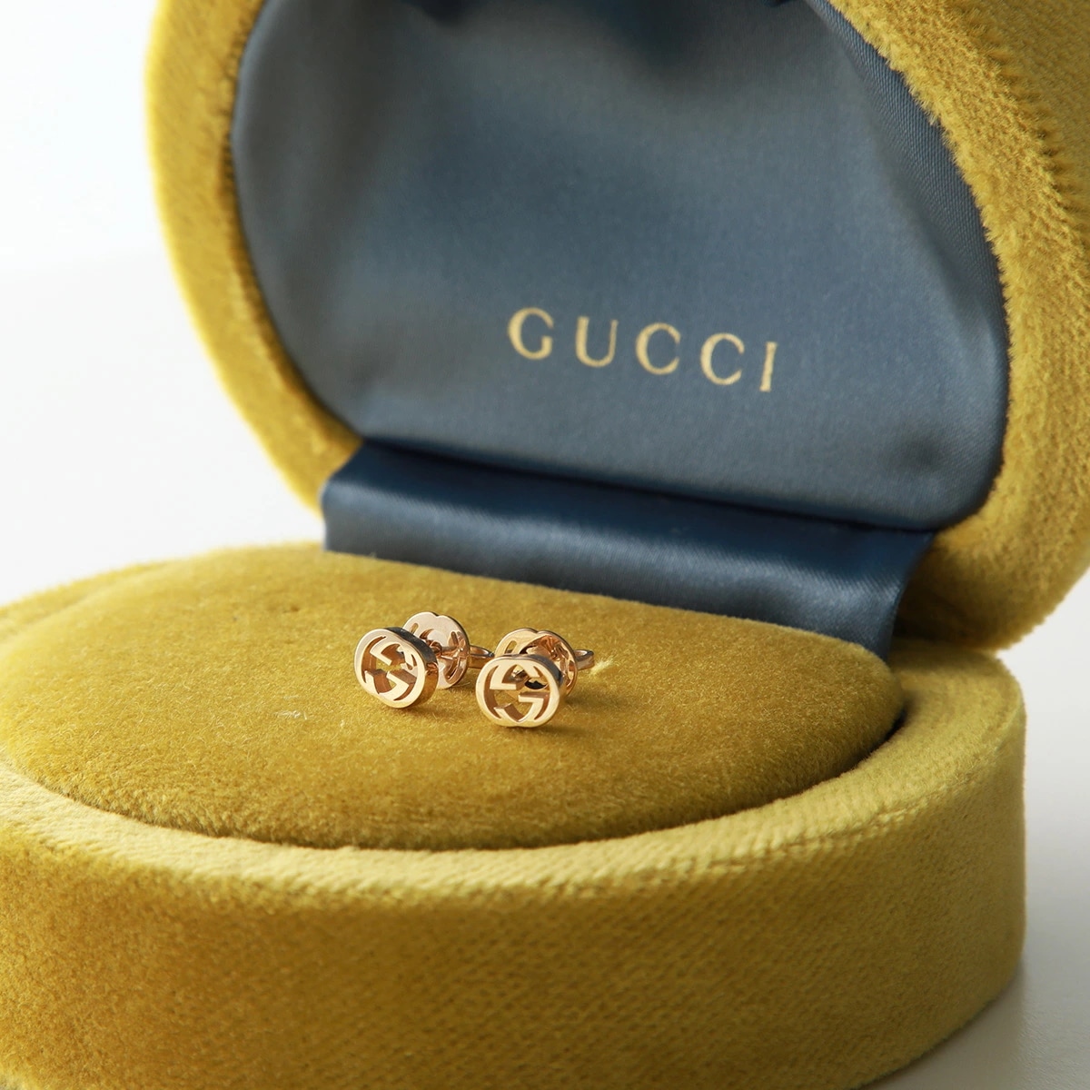 GUCCI グッチ スタッド ピアス 662111 J8500 レディース インターロッキングG ロゴ 18K イエローゴールド アクセサリー 8000