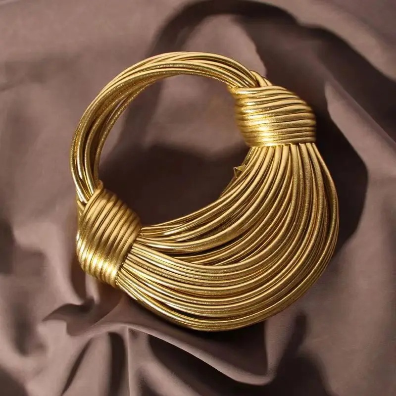 女性のためのゴールデンハンドバッグ 新しい ラグジュアリー デザイナーブランド 作品用ロープ ノットホボシルバー イブニングクラッチ 2024