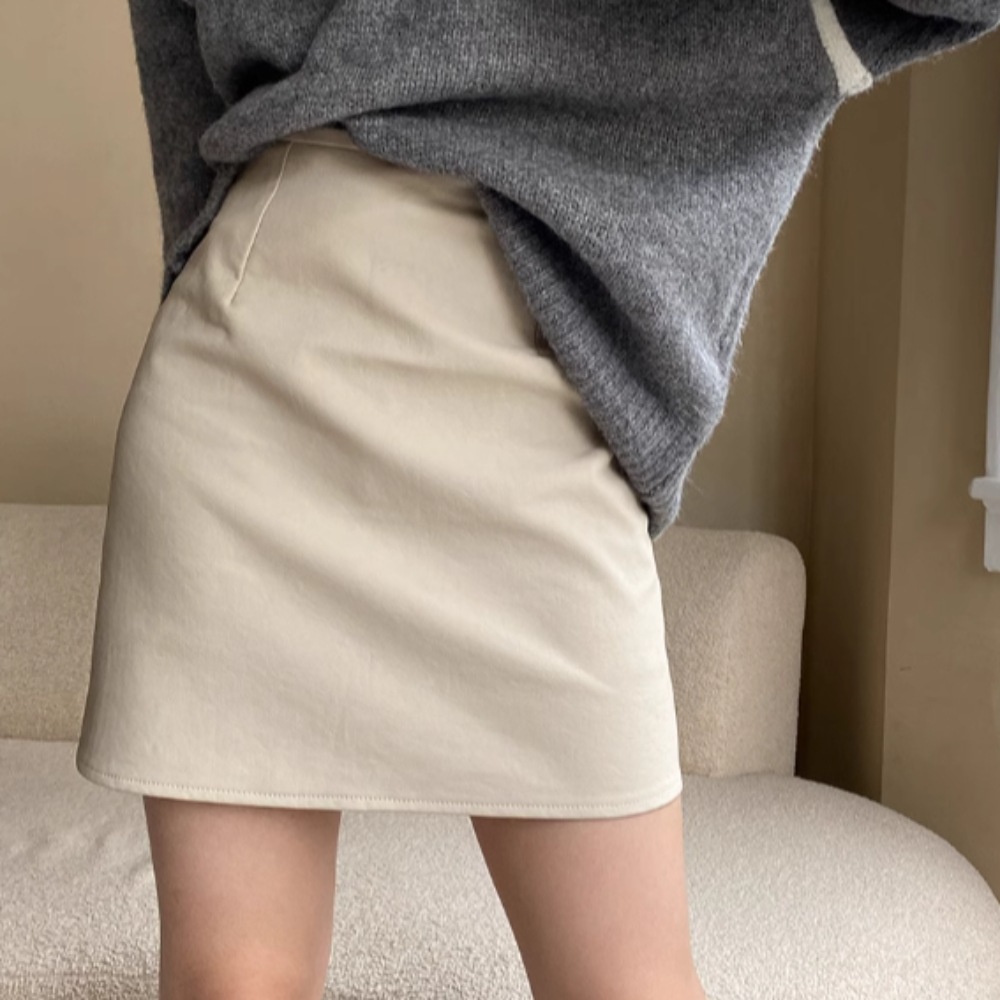 レディース スカート ボトムス ミニスカート ミニ ショート 膝上 Aライン ハイウエスト フェイクレザー PU かわいい 大人可愛い きれいめ シンプル カジュアル おしゃれ かっこいい クール