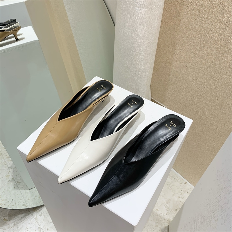 ミュール ポインテッドトゥミュール フラットヒール 1cmヒール サイド深め きれいめ 大人 上品 おしゃれ かっこいい フェミニン 大人女子 こなれ感 セクシー エレガント 存在感 洗練