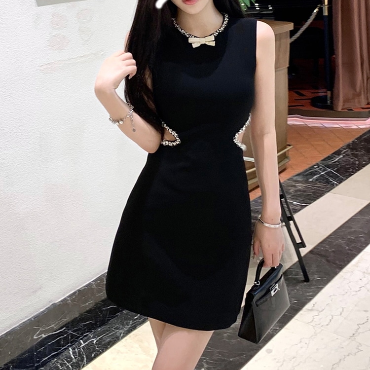 お嬢様 リボン本 ラインストーン付き 透かし彫り タイトワンピース