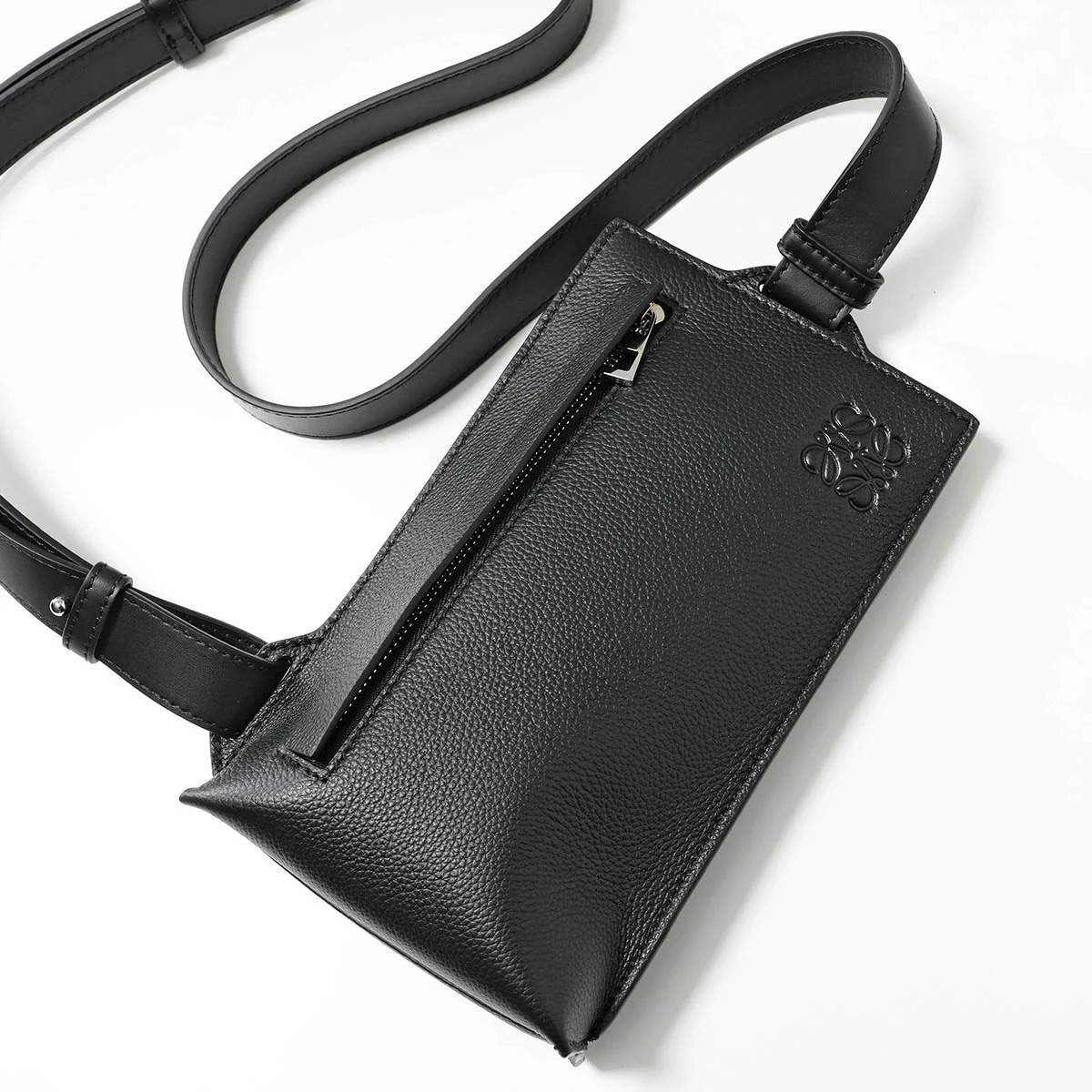 LOEWE ロエベ ボディバッグ VERTICAL T-POCKET バーティカル Tポケット C660P02X01 メンズ アナグラム レザー クロスボディ 鞄 1100/BLACK