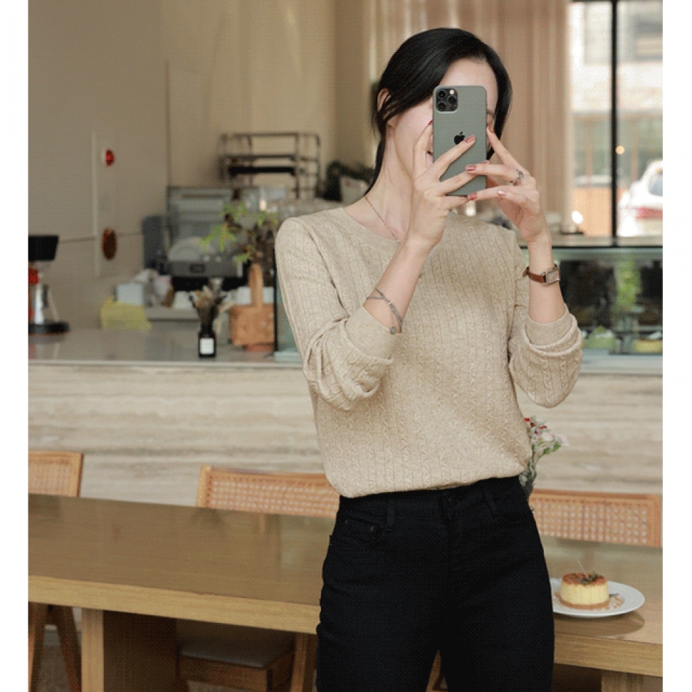 クリック＆ファニーエロムビスコースツイストニット 6,081円