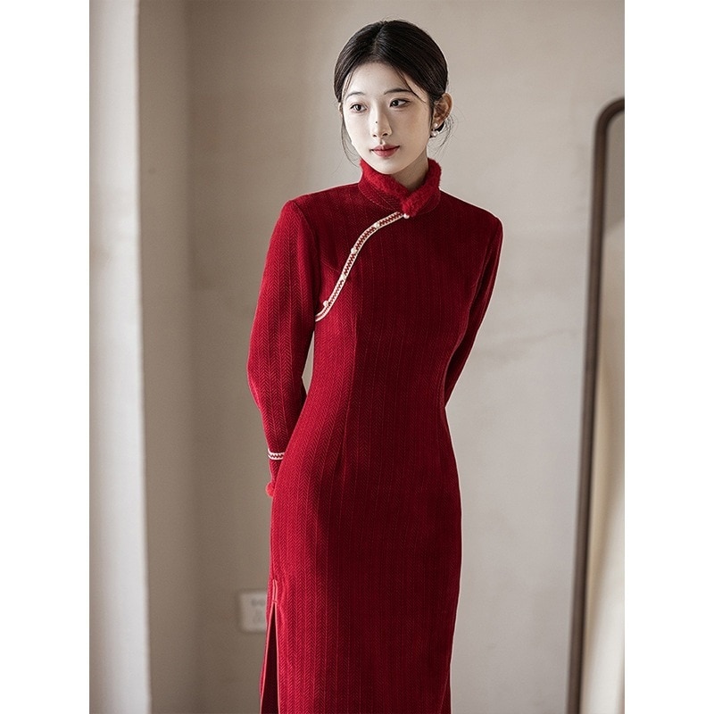 ワンピースドレスドレス冬のチョンサム服赤いフリース濃縮秋と冬の長袖新しいスタイルの花嫁のエンゲージメントドレス新年バトルドレス