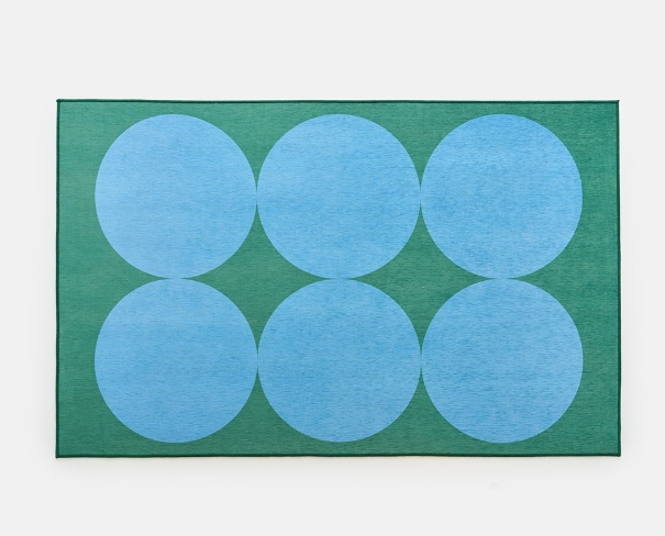 ウォッシャブル ラグ BIG DOT BLUE