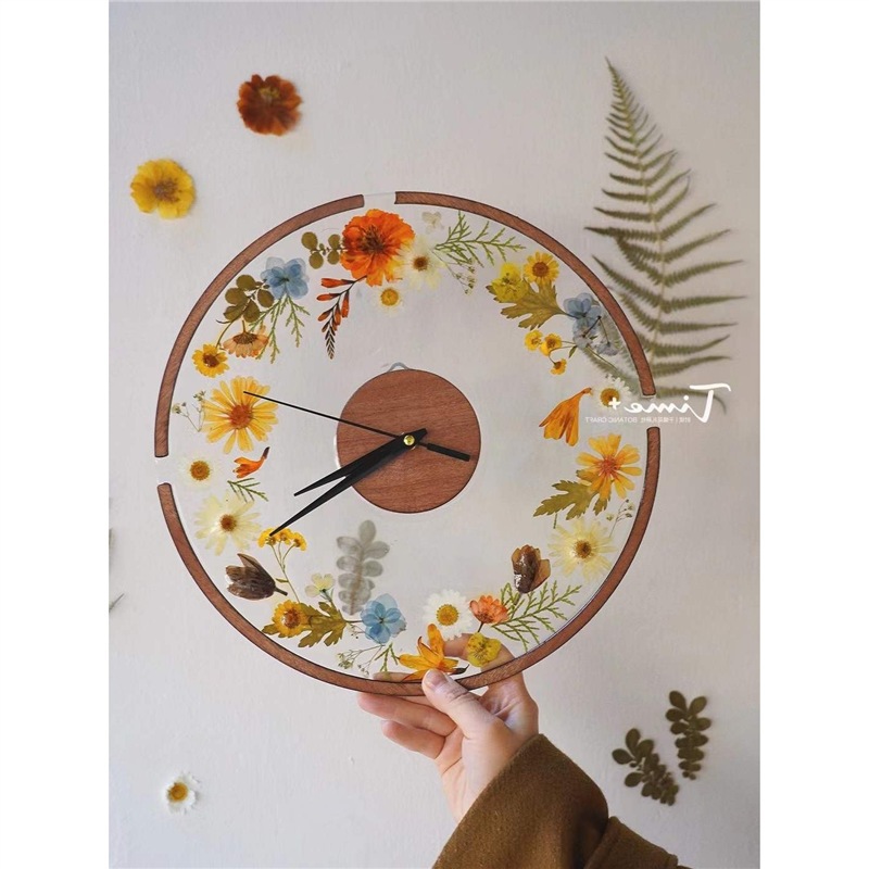 不滅の花の乾燥花エンボスエンボスエンボスエンボスエンボスエンボスエンボスエンボスエンボスエンボスエンボスエンボスエンボス加工されたベーカリー木時計壁時計diyマテリアルパックスーツギフト