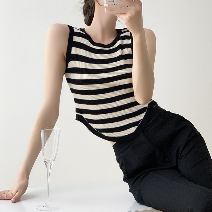 トップス レディース トレンド ノースリーブ ボーダー カットソー 個性的 春服 夏服 袖なし ラウンドネック インスタ映え モテ 流行 トレンド 高見え 普段使い フリーサイズ ベーシック