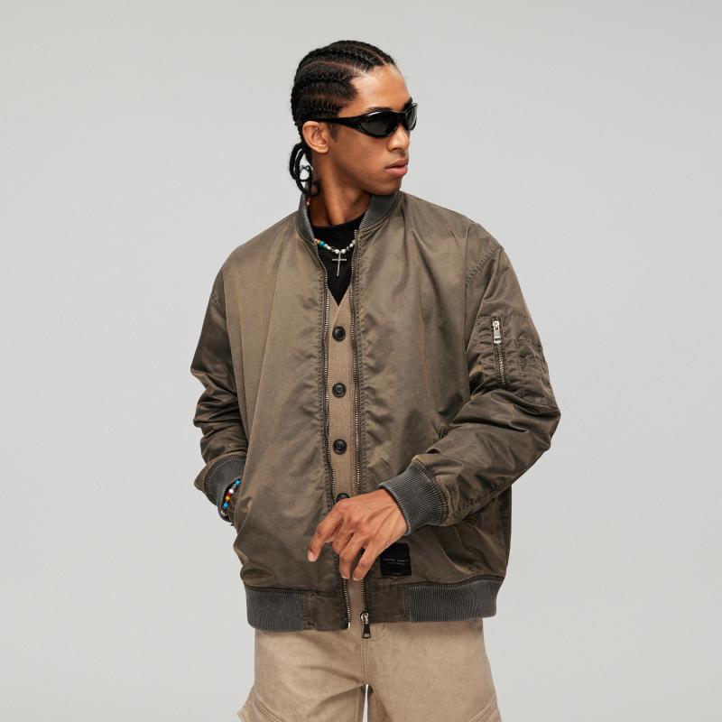 秋冬 コーデ メンズ 服 シンプル ファッション オシャレ 大人 かっこいい 大きいサイズ ストリート 紳士服 アメリカン スタンドカラー カジュアル ジャケット ジッパー ポケット ロゴ ダーティー