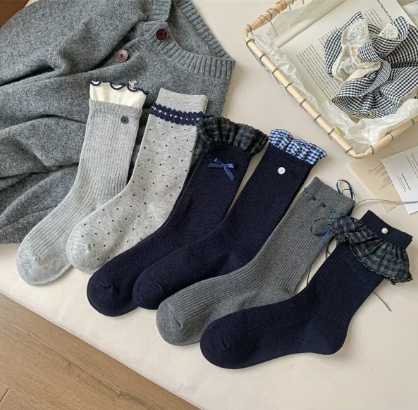 柔らかい ソックス レディース シンプル かわいい 無地 春 夏 秋 接触冷感 涼しいストレッチ カラフル