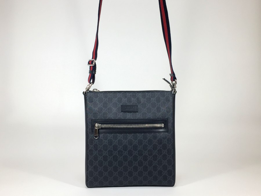 メッセンジャーバッグ GGスプリーム PVCレザー ブラック 【中古品】