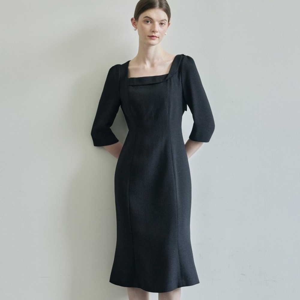 (リアーナニューヨーク) スクエアネックマーメイドドレス 24,725円