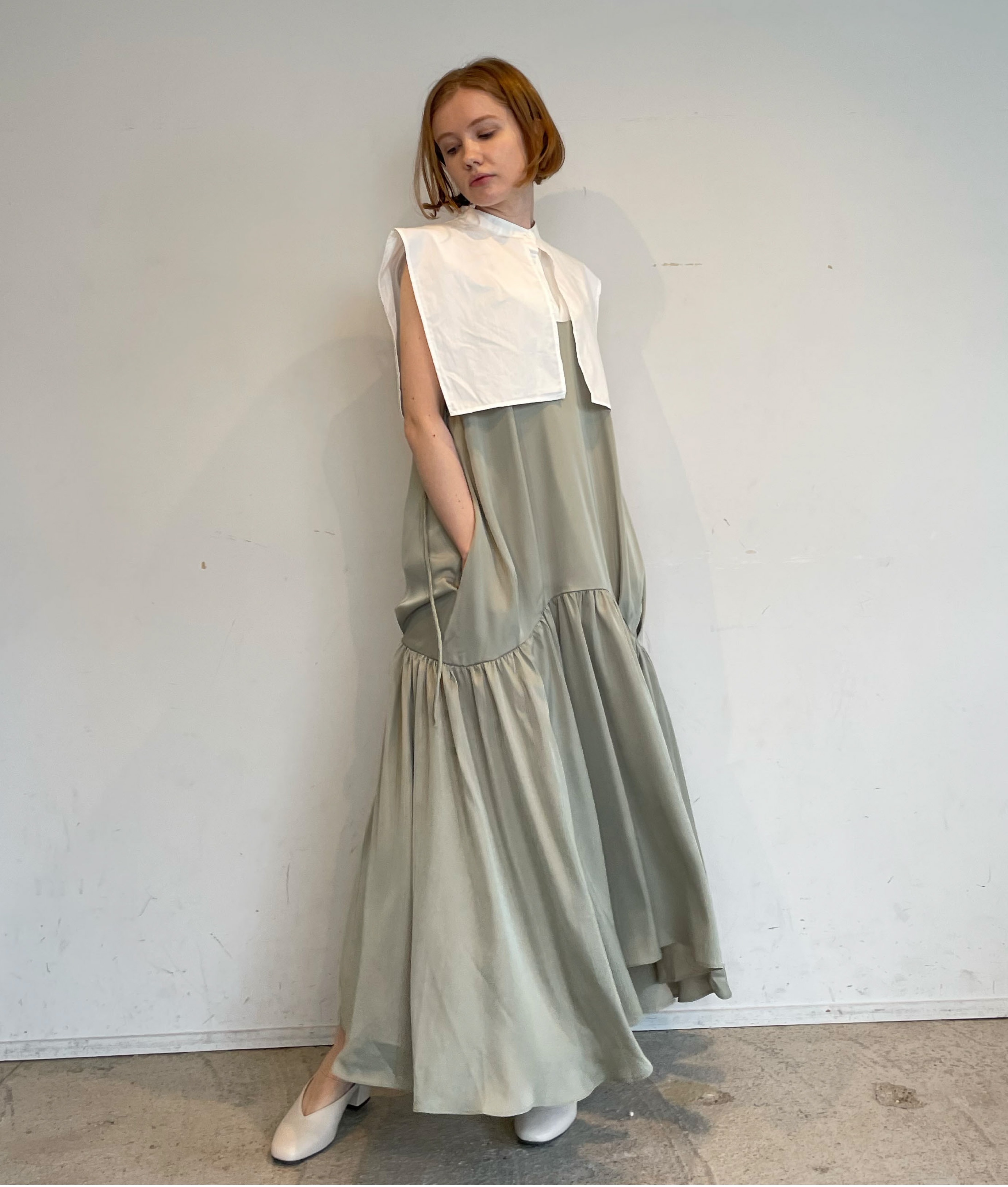 VOLUME GATHER SATIN CAMI ONEPIECE