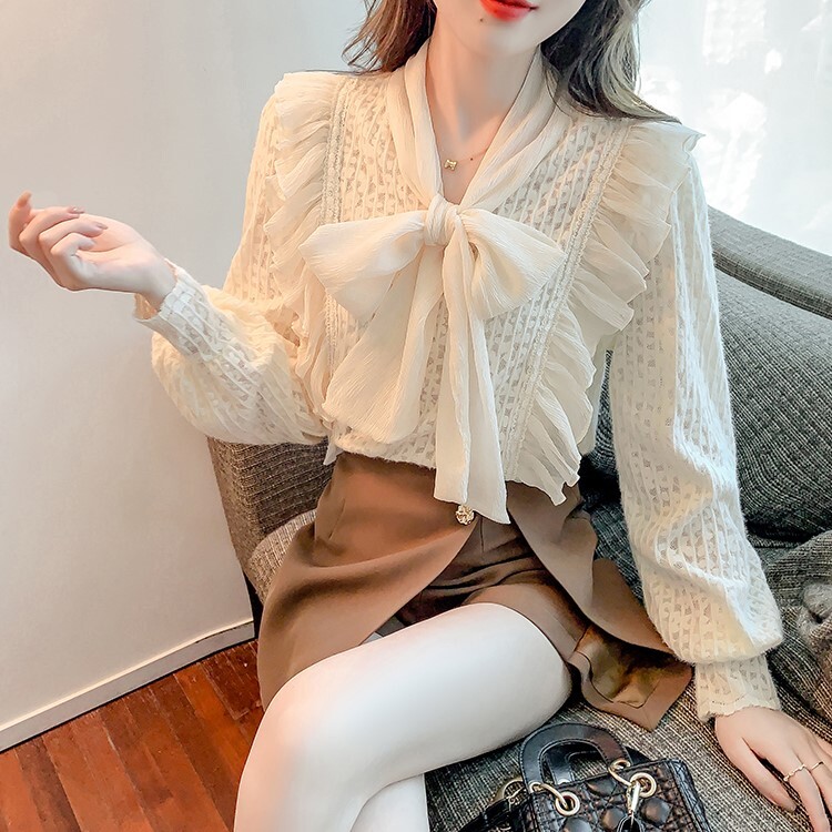 トップス ブラウス レース リボン 長袖 秋 春 レディース ゆったり 可愛い 大人可愛い きれいめ シンプル お洒落 大人女子 20代 30代 オフィス ビジネス OL デート 休日 お出かけ