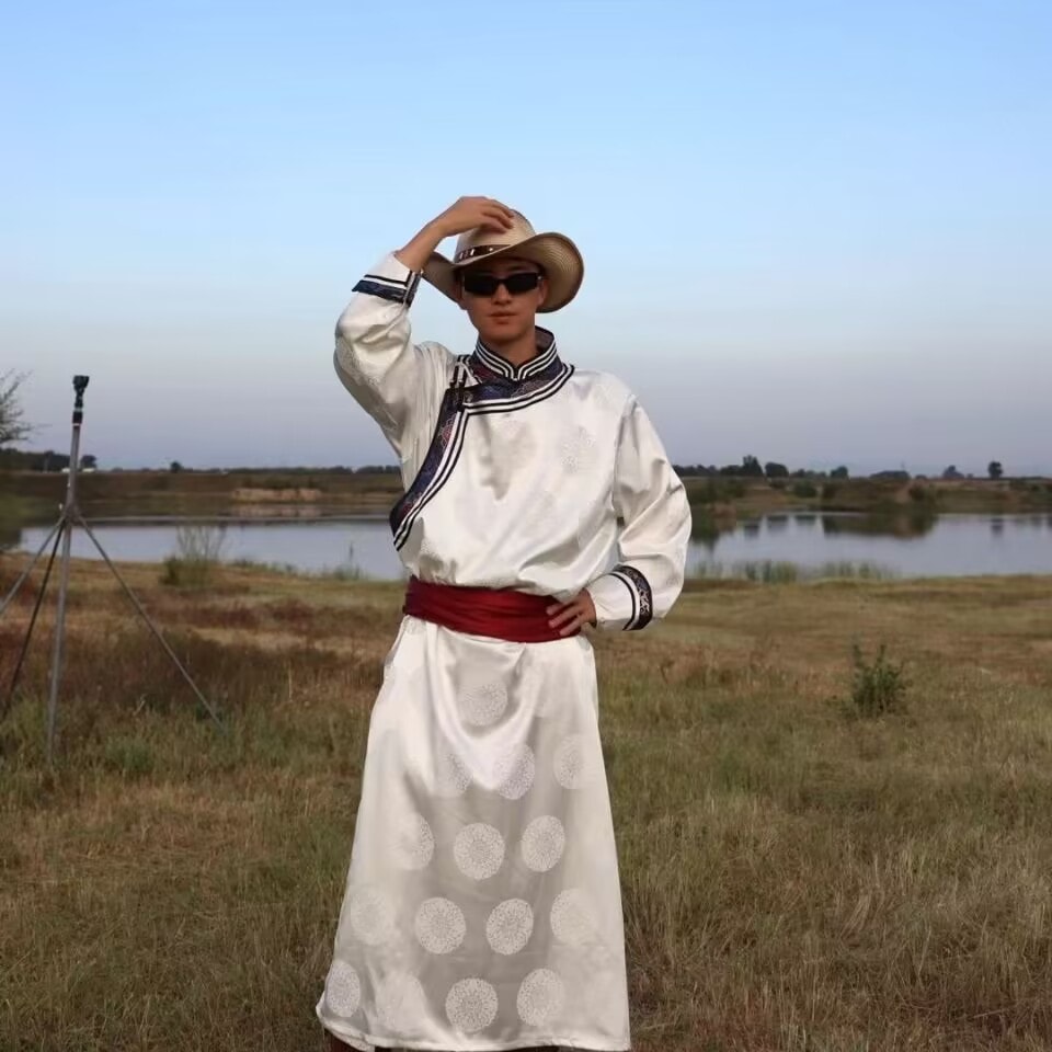 Qoo10] モンゴル 伝統 衣装 デール 民族 男性 : メンズファッション