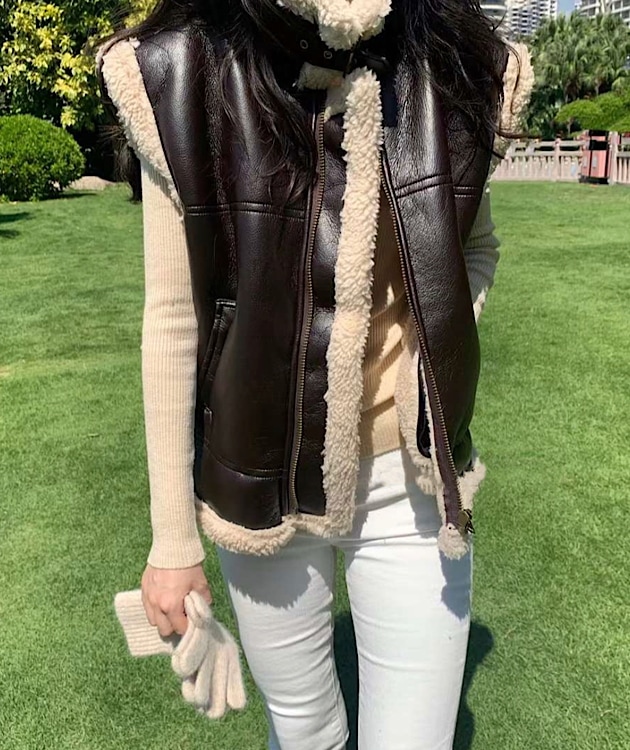 モダン ムートンベスト