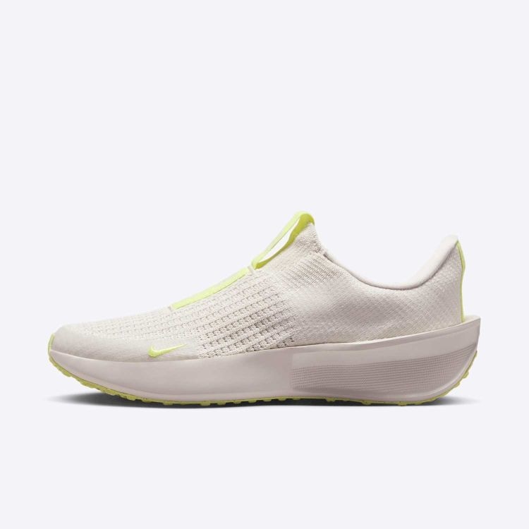 WSｲﾝﾀﾗｸﾄﾗﾝｲｰｼﾞｰｵﾝSE HQ2698-004 ランニングシューズ レディース