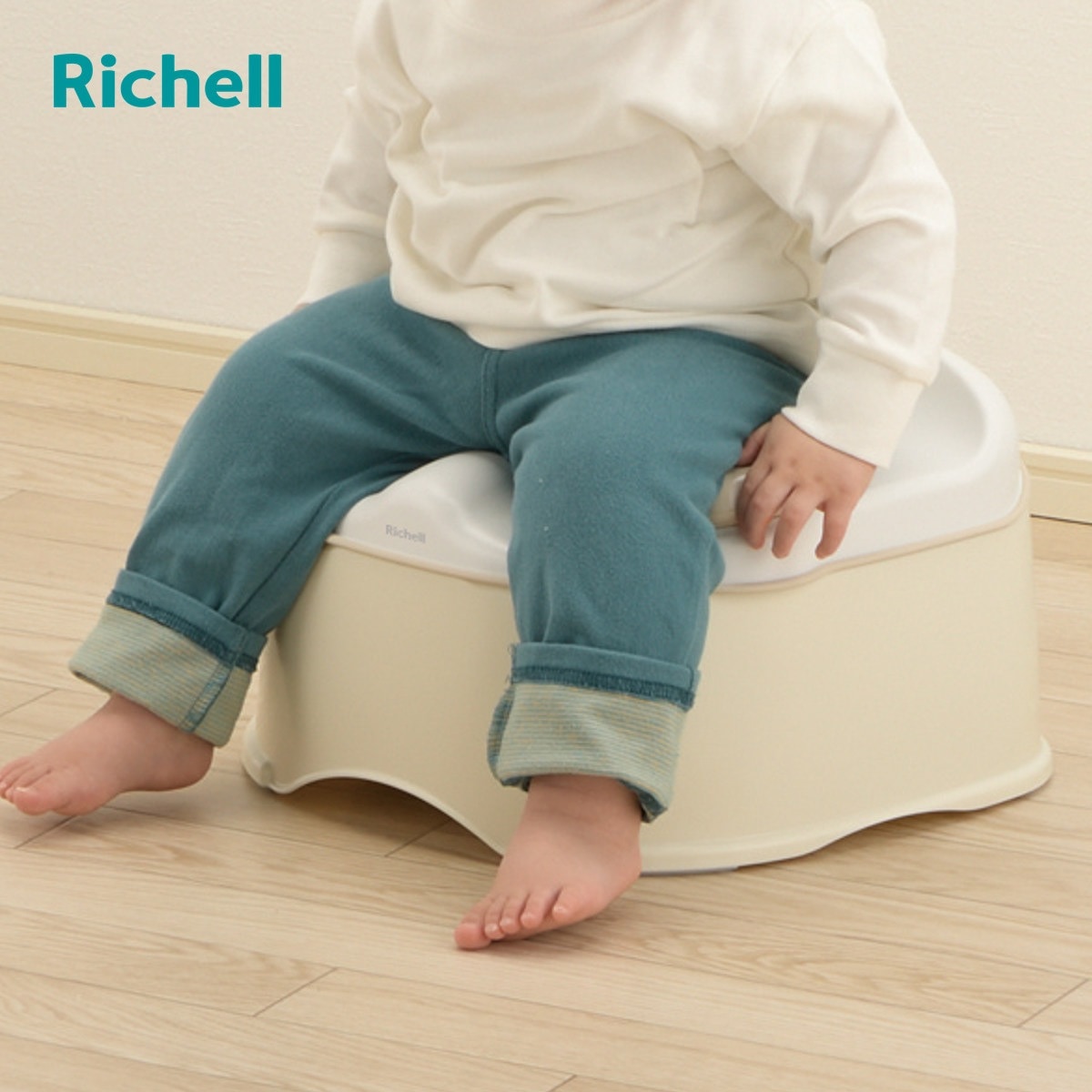 おまる 補助便座 トイサポ イス型 3WAY トイトレ リッチェル 子ども用 補助 便座 トイレトレーニング 子ども キッズ 幼児 赤ちゃん トイレ 練習 グリップ 踏み台 ベビー シンプル