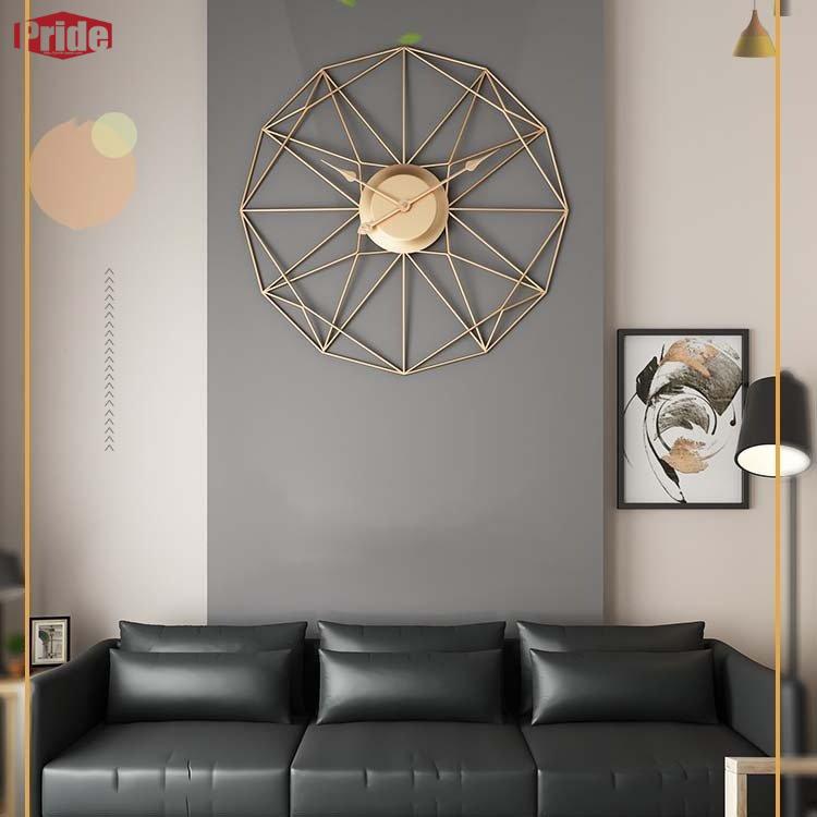 最新の製品 壁掛け時計 掛け時計 おしゃれ ウォールクロック クロック 金属インテリア 時計 壁掛け モダン 北欧 新築祝い ギフト 電池 静音 5,391円