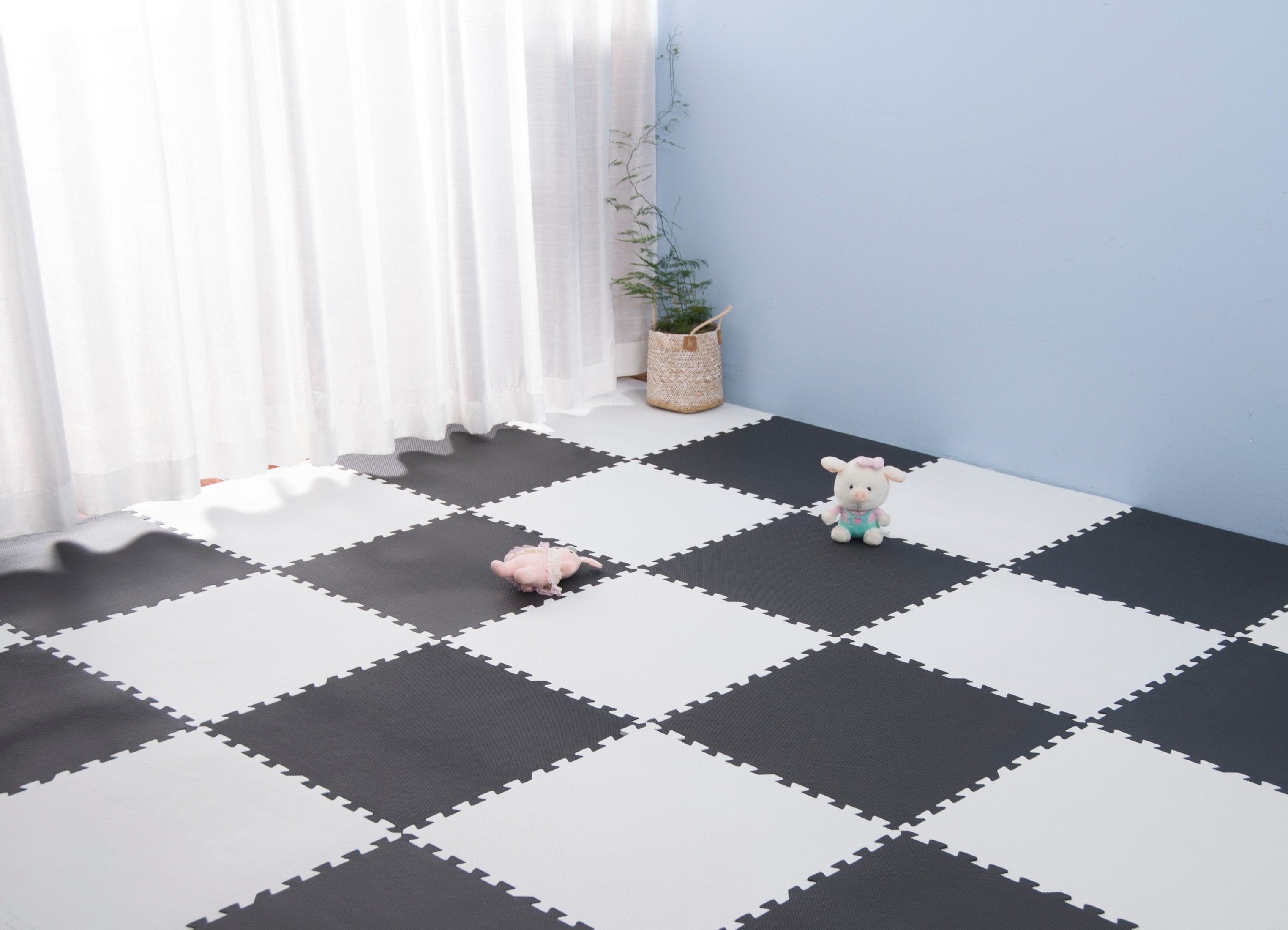 ジョイントマット 大判60cm 3畳 16枚 厚手 2cm おしゃれ EVA高品質 防音断熱 安心のノンホル 転倒防止 サイドパーツ付き【ホワイトブラック】