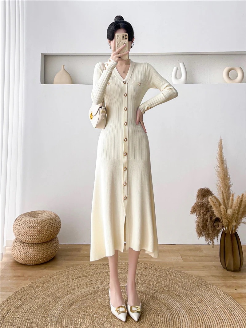 ヘップバーンスタイル黒Vネック長袖ニットワンピース子供秋冬新作シニア感覚インナースカート