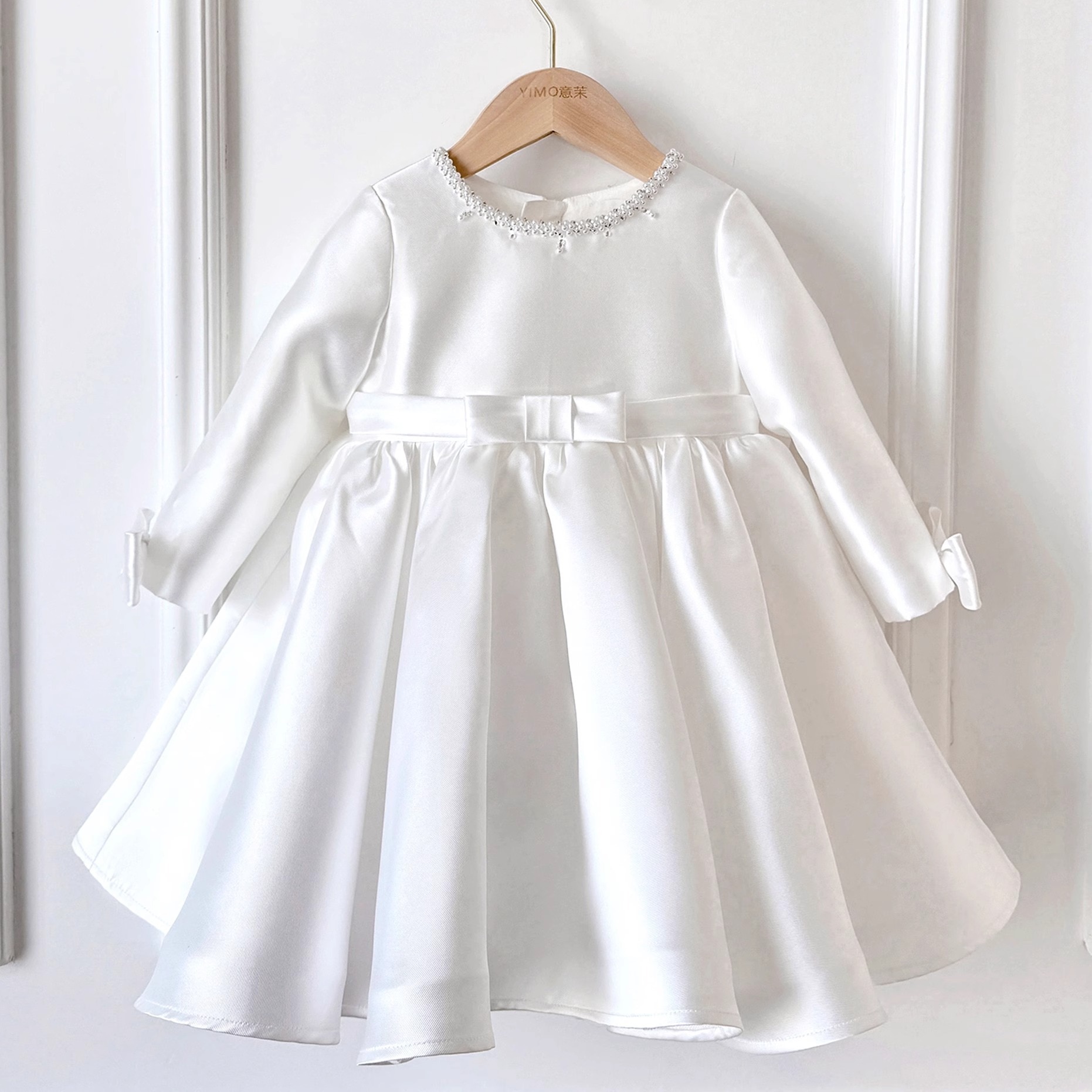 【2枚購入で 3oo円OFF】1年の誕生日ドレスハイエンドプリンセスドレススプリングロングスリーブ語バージョン1歳の女の子1歳のウェディングドレスリトルフラワーボーイ