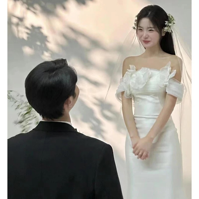 一字の肩の軽いウェディングドレスの春の新型の森系の超仙は簡単に外に出ます