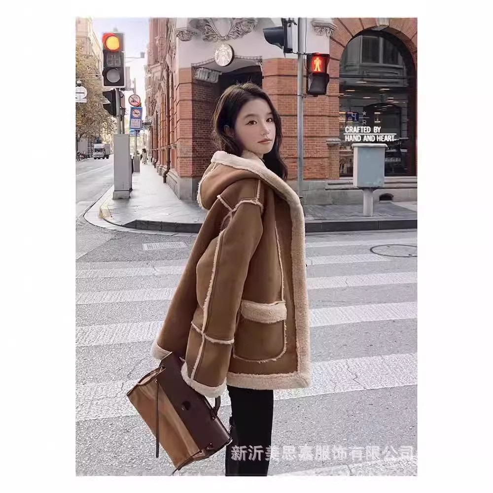 ラムファーワンピース毛皮コート女性のための海寧ハイエンドルーズぬいぐるみフード付きコート秋と冬の新スタイル