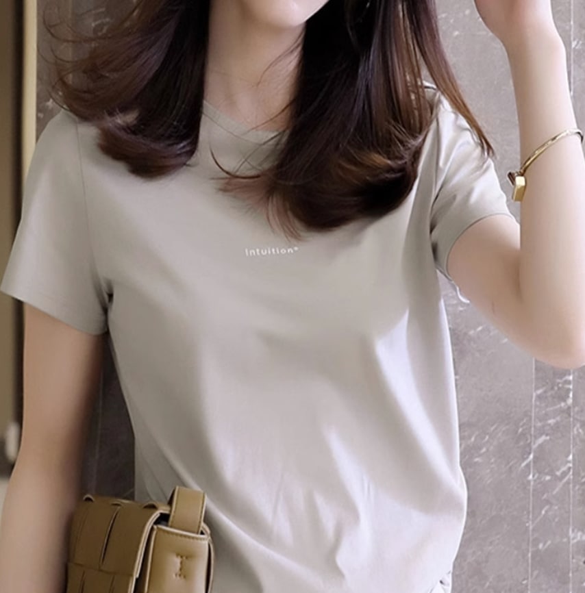 トップス デート モテアイテム Tシャツ 半袖 Uネック ロゴ コットン 大人可愛い きれいめ 上品 おしゃれ かっこいい 大人可愛い ラブリー キュート ガーリー クール モード系 セクシー