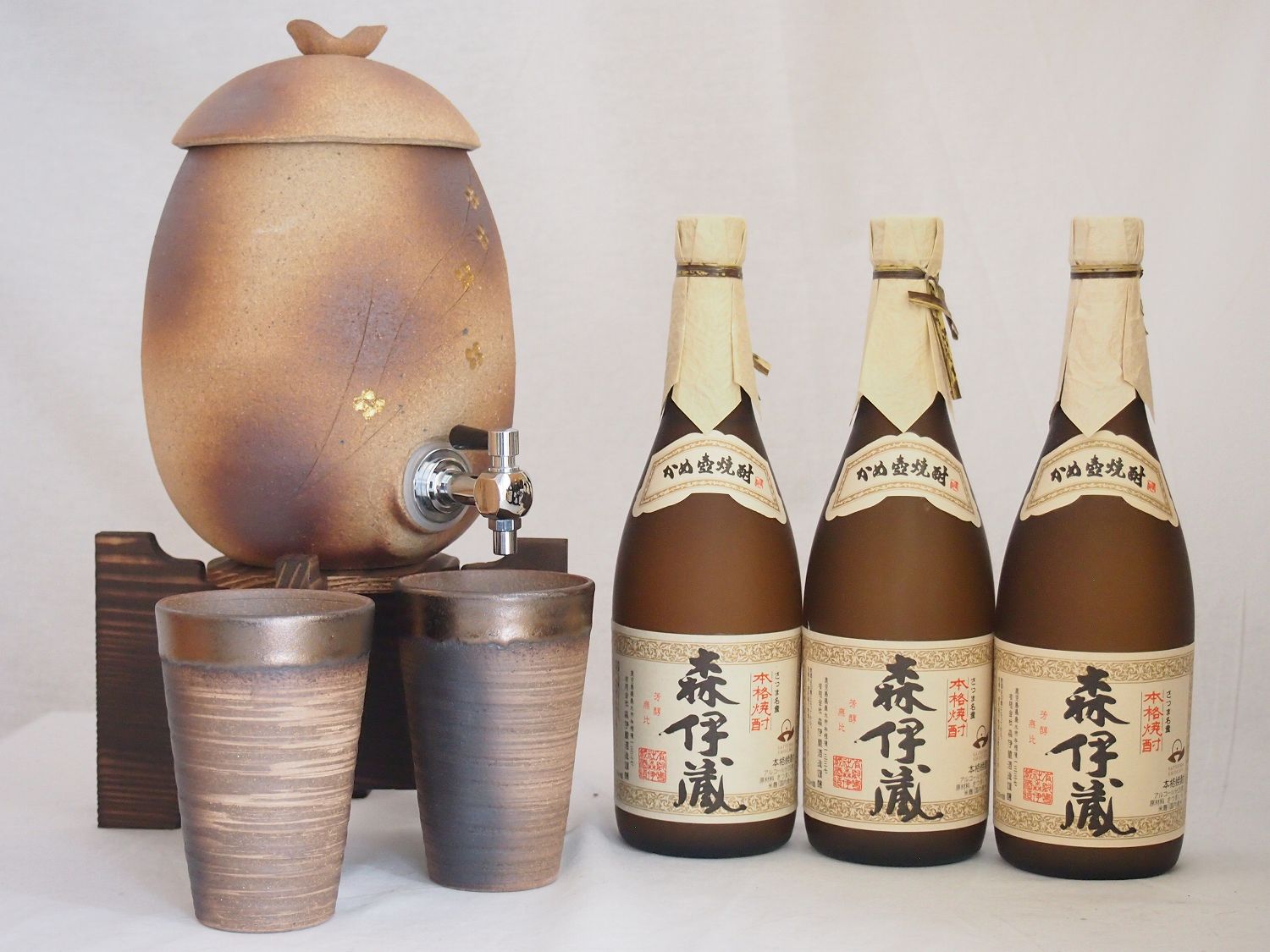 信楽焼明山窯　焼酎サーバー　火色金小紋　2200ｃｃ(滋賀県)+萬古焼備前金彩焼酎ペアカップ(三