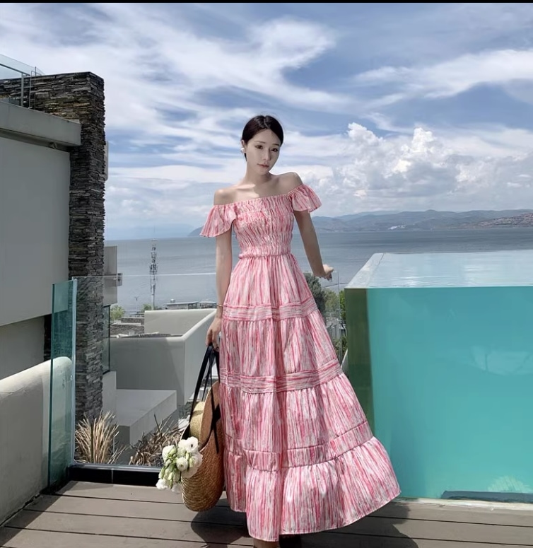 ワンピース ワンピドレス ロング丈 袖なし オフショルダー 襟なし フレア ワイド Aライン ハイウエスト 肩開き 肌見せ かわいい 大人可愛い きれいめ シンプル 大人 上品 おしゃれ お洒落