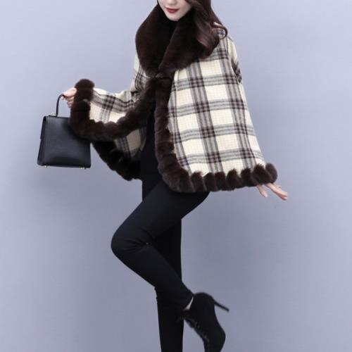 【即納】アウター ポンチョ ポンチョコート マント 可愛い チェック柄 ファー モノトーン 秋 冬 ケープ レトロ Aライン ボア ウール 羽織り ニット ふわふわ カジュアル モテる 上品 きれいめ