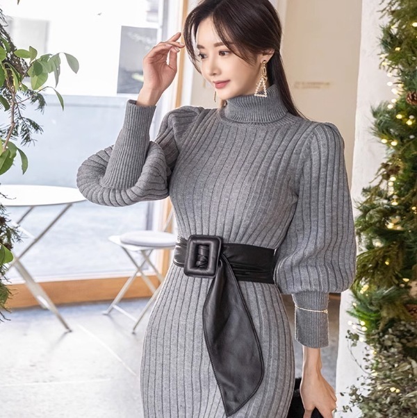 ワンピース ロング丈 長袖 ボリュームスリーブ タートルネック スマート デザイン 美ライン ニュアンス ペプラム リブ ニット カラバリ ロマンチック 暖かい かわいい 大人可愛い きれいめ